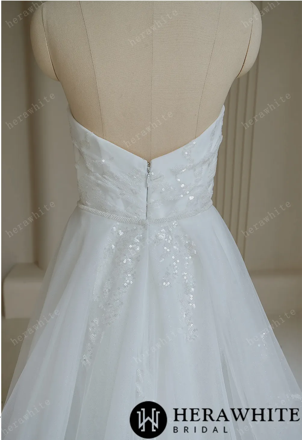 Elegant Sequined Wedding Dress With Detachable Train