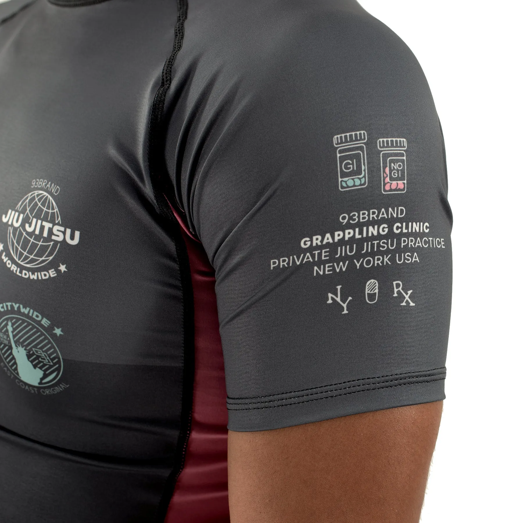 GRAPPLING CLINIC Men's Rash Guard - Short Sleeve