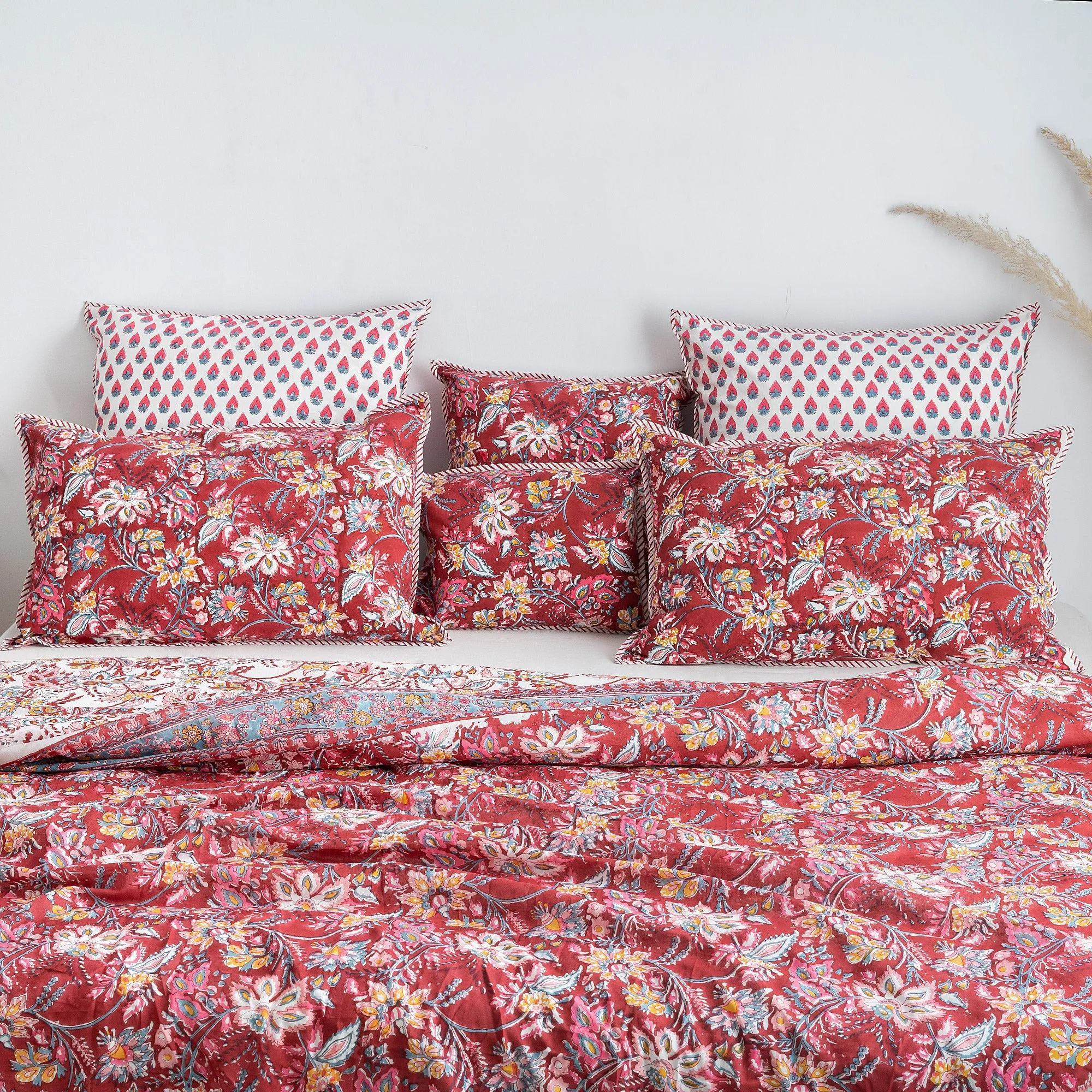 Premium Floral Block Print Soft Cotton Duvet Blanket with Shams